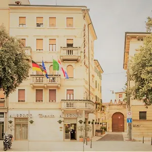 Trento 2*, Verona Italië